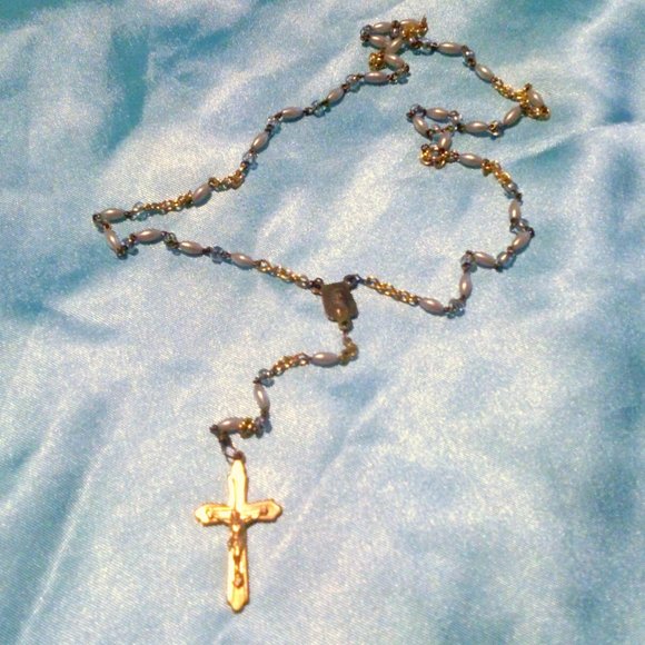 Vtg Faux Pearl Beaded Catholic Christian Rosary - Picture 2 of 4